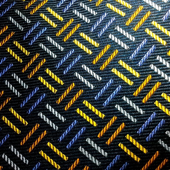 T.Harris ..London...accepting offers - Picture 2 of 7